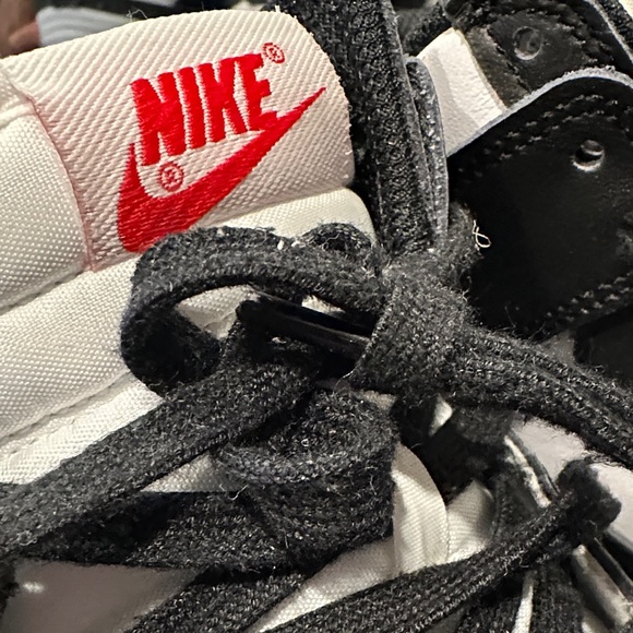 Nike Women's Black and White High-Top Dunk - Picture 3 of 6